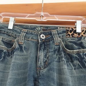 Miss Me near perfect leopard print waist band and pocket